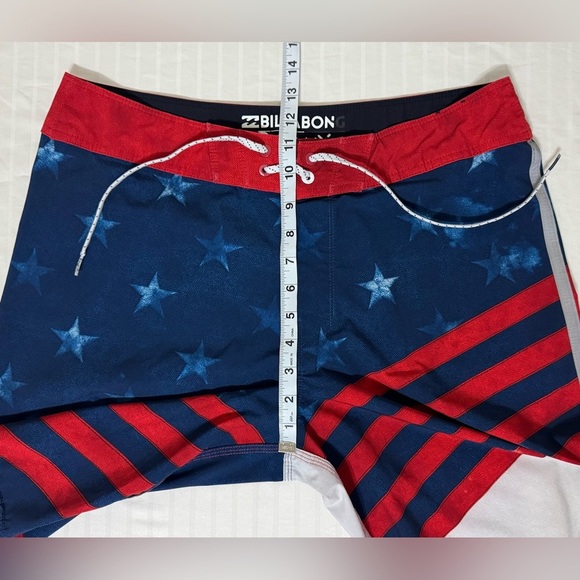 Billabong Board Shorts Swim Trunks American Flag Patriotic Stars Stripes Size 32 - Picture 8 of 14